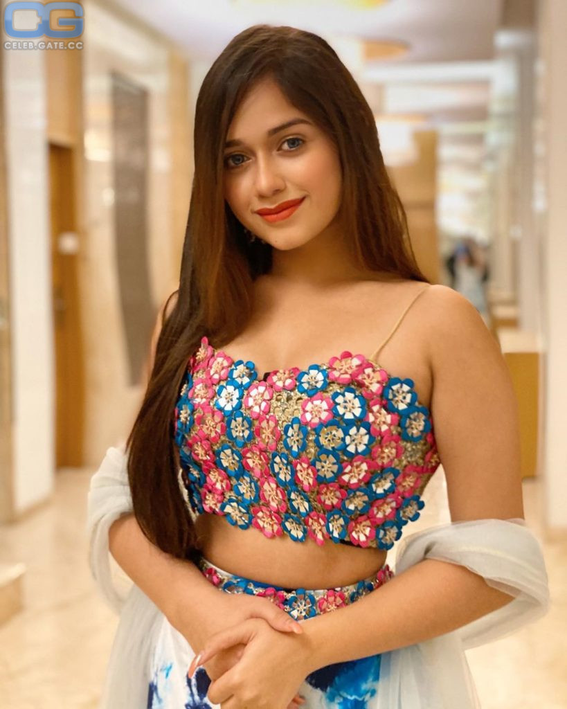 Jannat Zubair Rahmani Nude Pictures Onlyfans Leaks Playboy Photos Sex Scene Uncensored