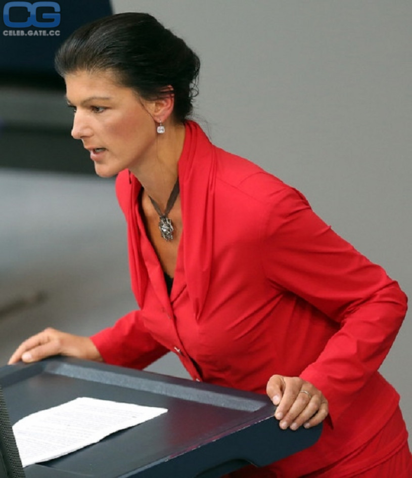 Sahra Wagenknecht Nackt Nacktbilder Playboy Nacktfotos Fakes Oben Ohne