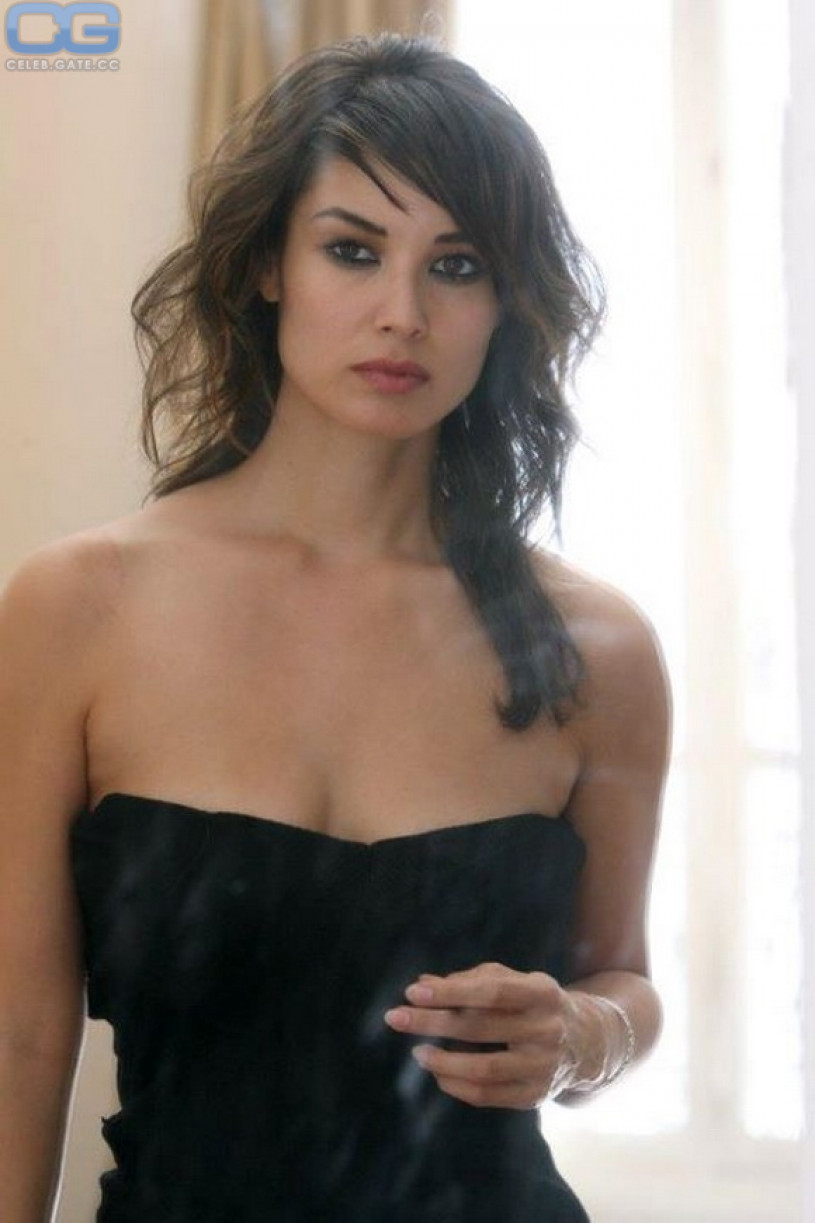 Berenice Marlohe Nackt Nacktbilder Playboy Nacktfotos Fakes Oben Ohne