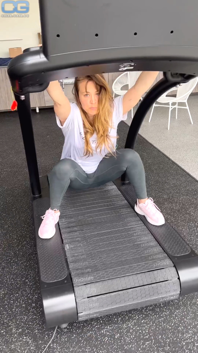 Kaley Cuoco nude, pictures, photos, Playboy, naked, topless, fappening