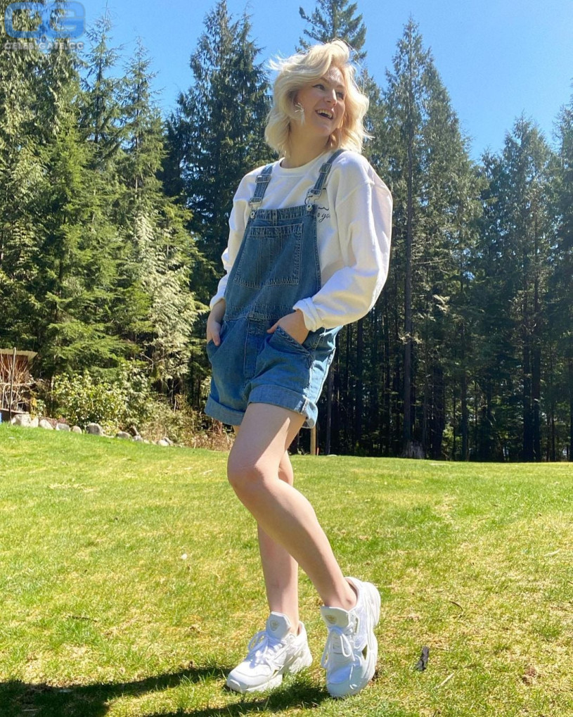 KallMeKris nude, pictures, photos, Playboy, naked, topless, fappening