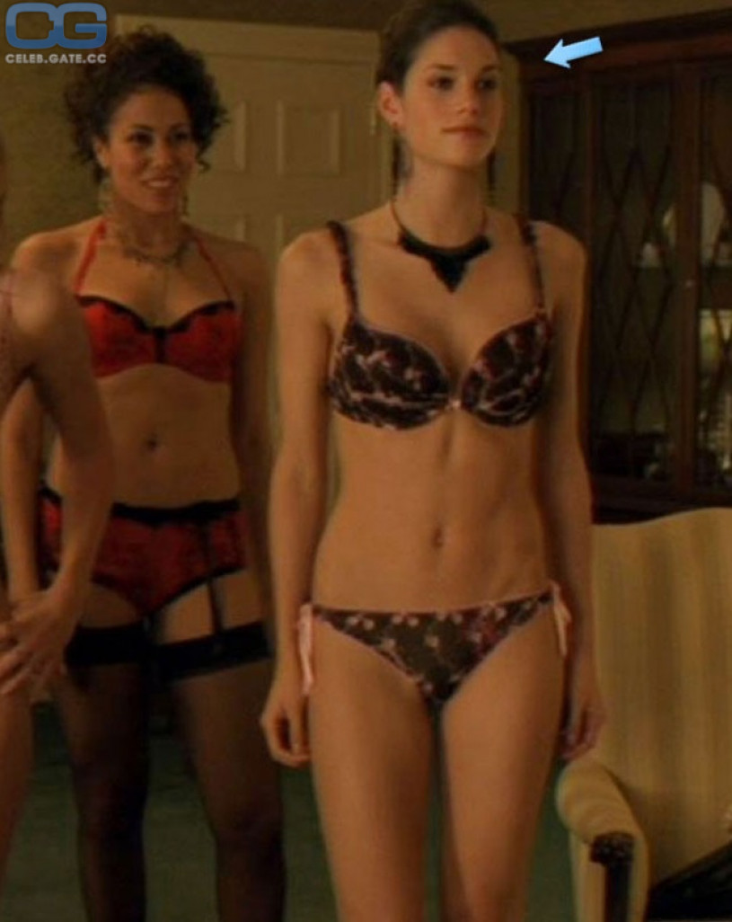 Missy Peregrym nackt, Nacktbilder, Playboy, Nacktfotos, Fakes, Oben Ohne
