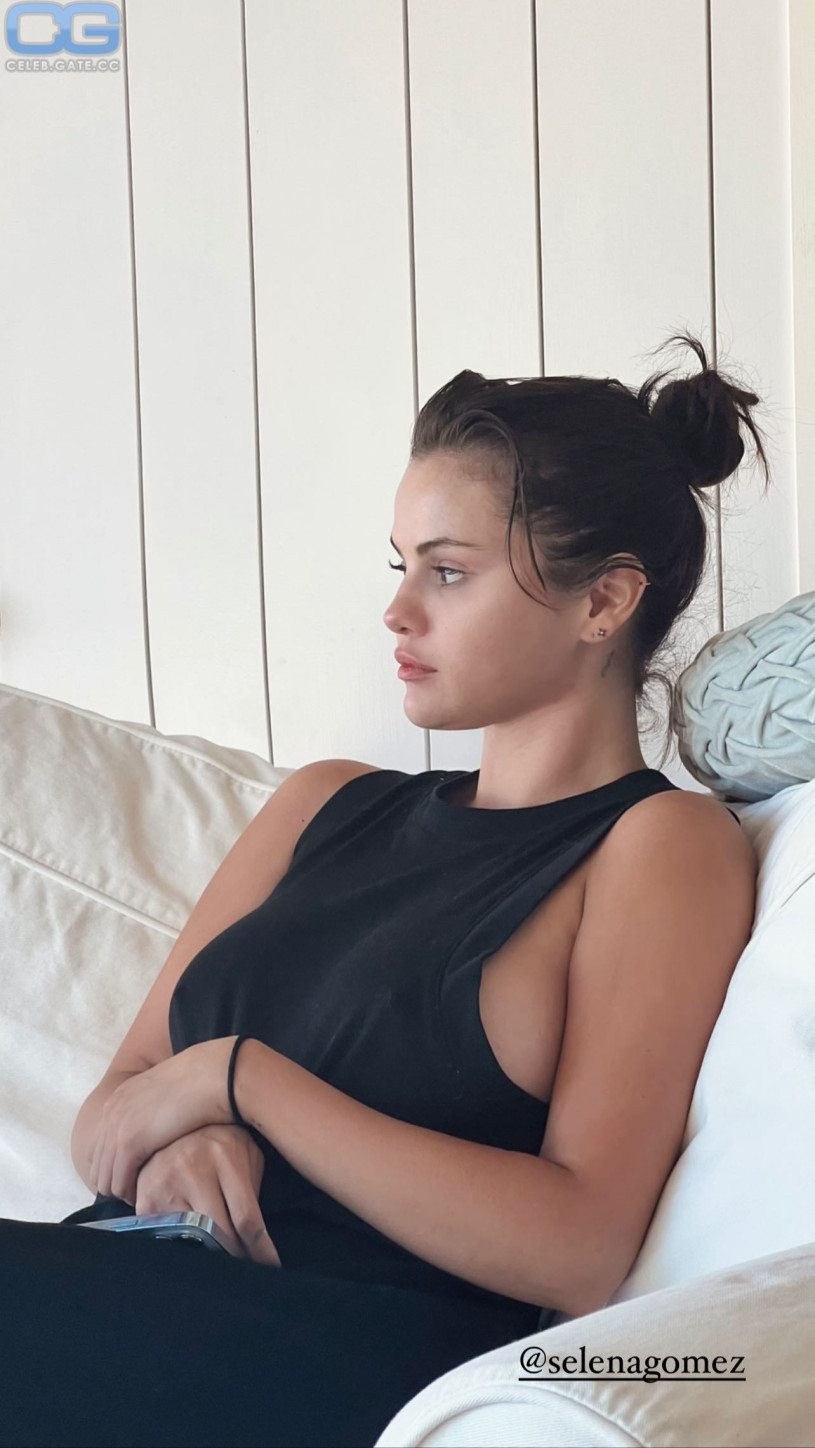 Selena Gomez nude, pictures, photos, Playboy, naked, topless, fappening