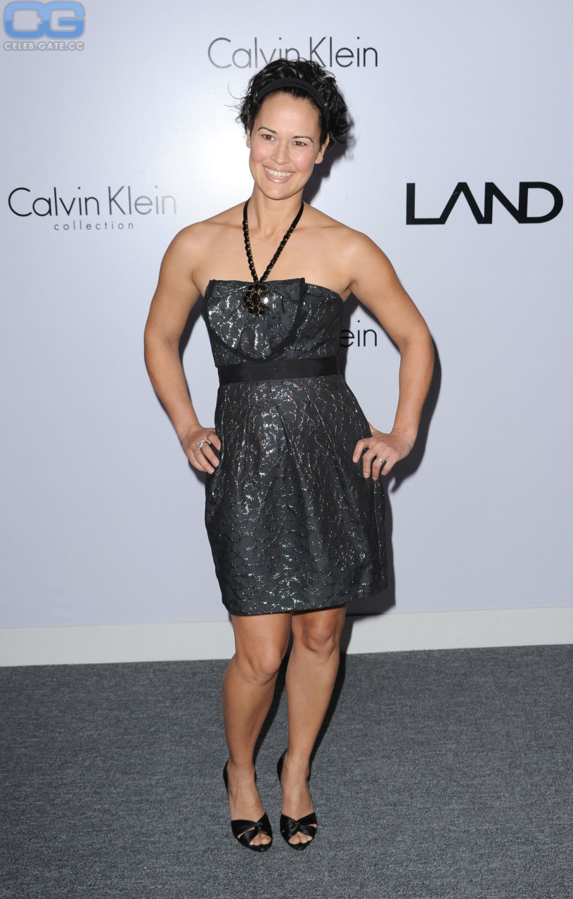 Sydney Penny nude, pictures, photos, Playboy, naked, topless, fappening