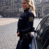 Adrienne Koleszar polizistin