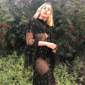 Alana Haim 
