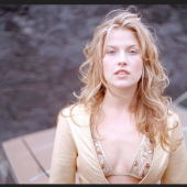 Ali Larter young