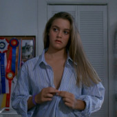 Alicia Silverstone 