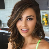 Ana Cheri