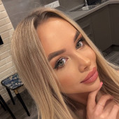 Angelina Engel