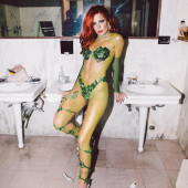 Ashley Nicolette Frangipane body painting