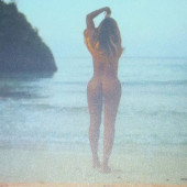 Beyonce Knowles nude photo