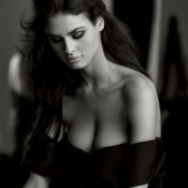 Bojana Krsmanovic cleavage