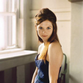 Bonnie Wright 