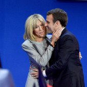 Brigitte Macron oops