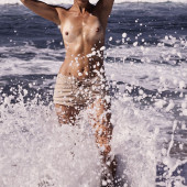 Carolyn Murphy topless