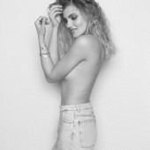 Elena Carriere topless