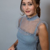 Ella Purnell 