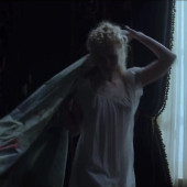 Elle Fanning 
