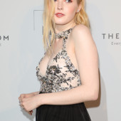Ellie Bamber 