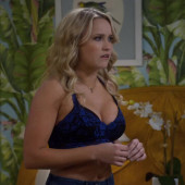 Emily Osment 
