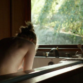 Evan Rachel Wood nipple
