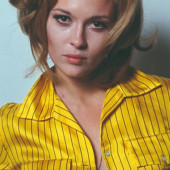 Faye Dunaway 