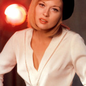 Faye Dunaway 