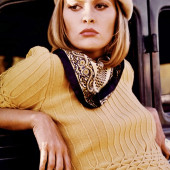 Faye Dunaway 