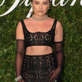 Florence Pugh 