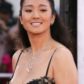 Gong Li 