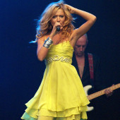 Hadise Acikgoez 