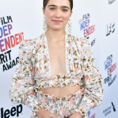 Haley Lu Richardson 