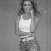 Hassie Harrison 