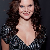 Heather Tom 
