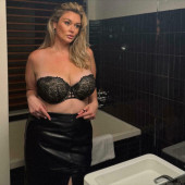 Hunter McGrady 