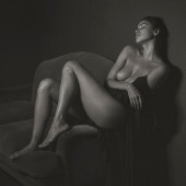 Irina Shayk topless