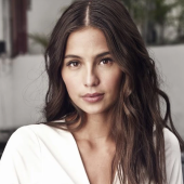 Jasmine Curtis-Smith