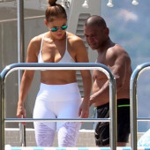 Jennifer Lopez leggings