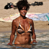 Jenny Powell 