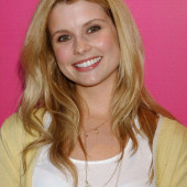 JoAnna Garcia Swisher 