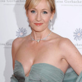 Joanne K Rowling 