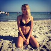 Jolina Fust bikini