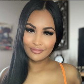 Julia Natalie