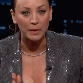 Kaley Cuoco 