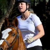 Kaley Cuoco 