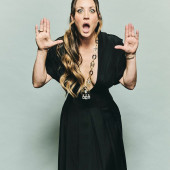 Kaley Cuoco 