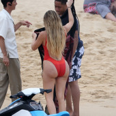 Khloe Kardashian butt