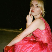 Kiernan Shipka 