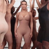 Kim Kardashian KIMONO
